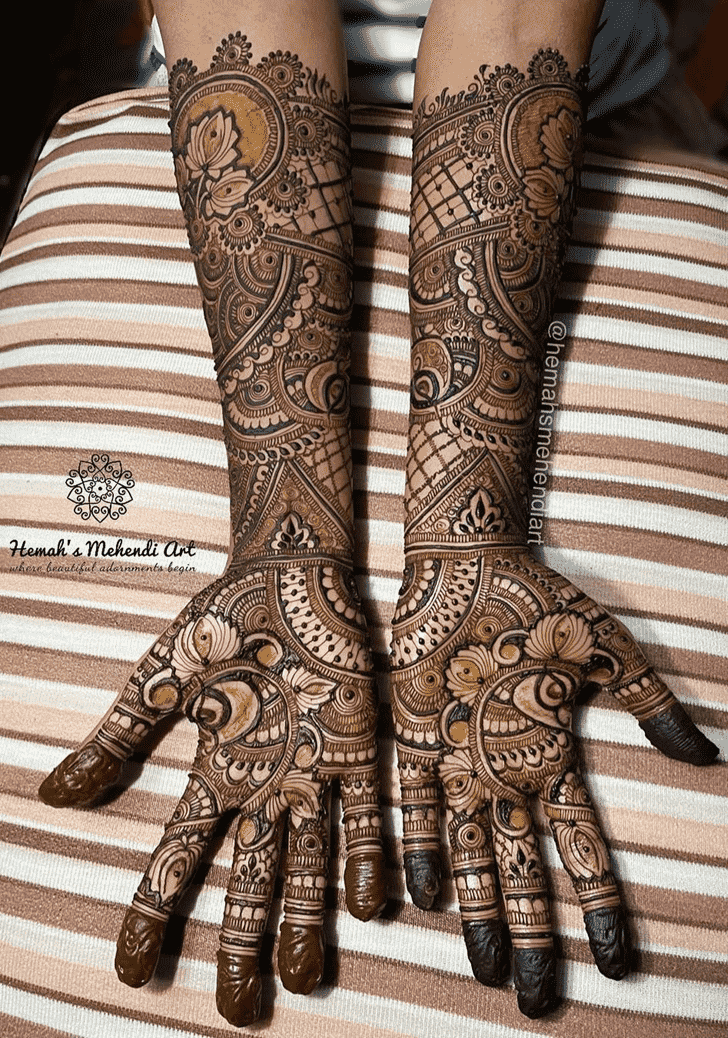 Exquisite Washington Henna Design