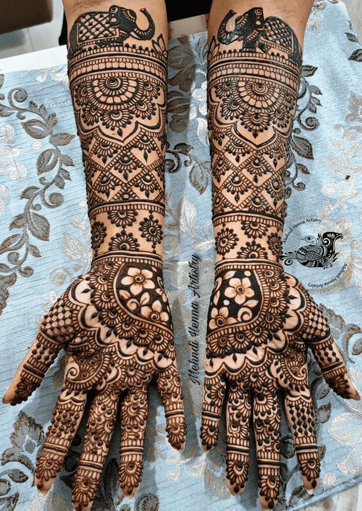 Admirable Wedding Mehndi Design