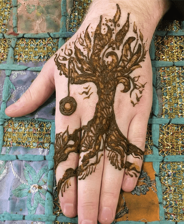 Charming Western Henna Design