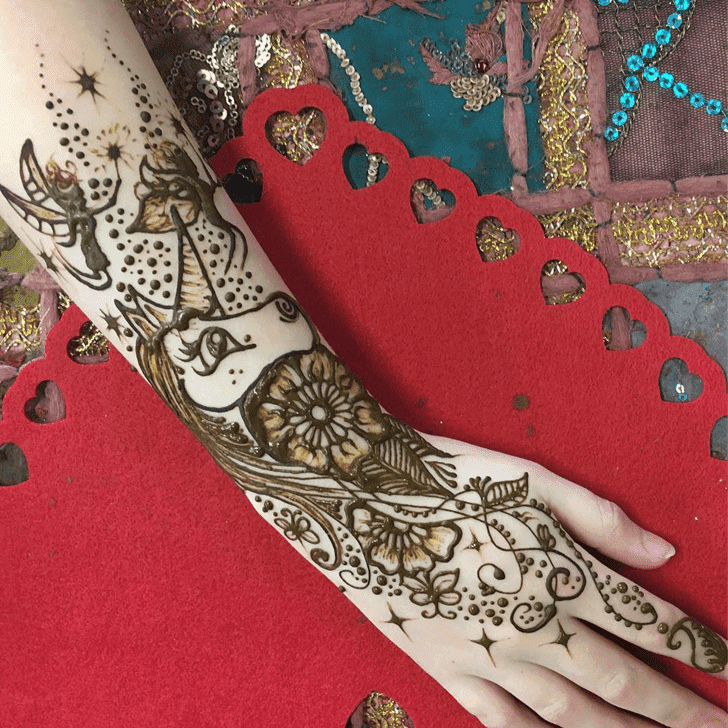 Pleasing Western Henna Design