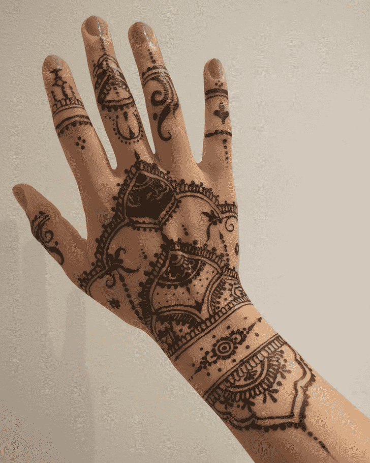 Bewitching Women Henna design