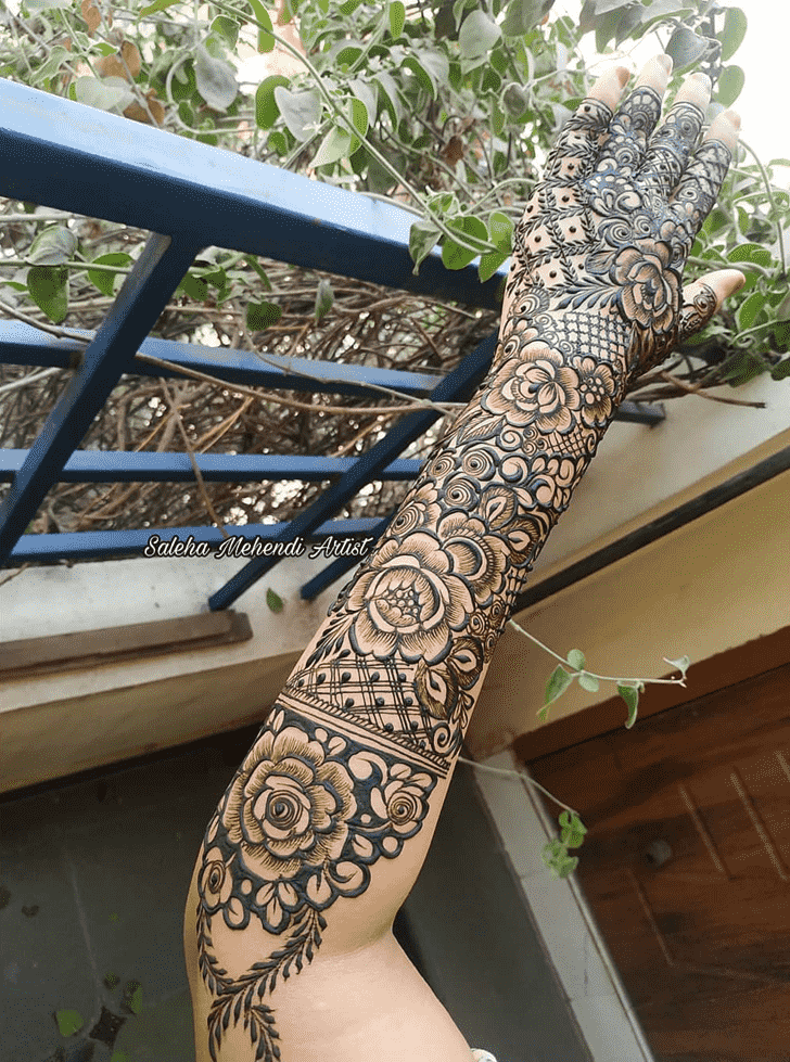 Captivating Women Henna design