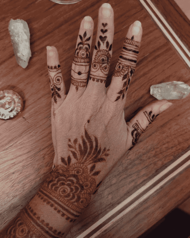 Comely Women Henna design