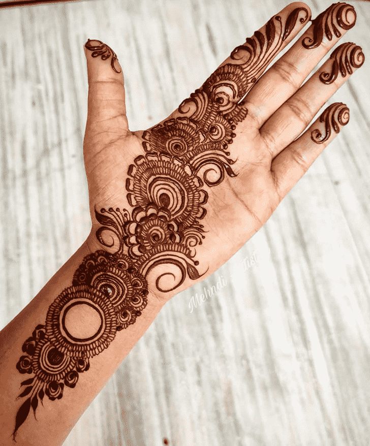 Excellent Women Henna design