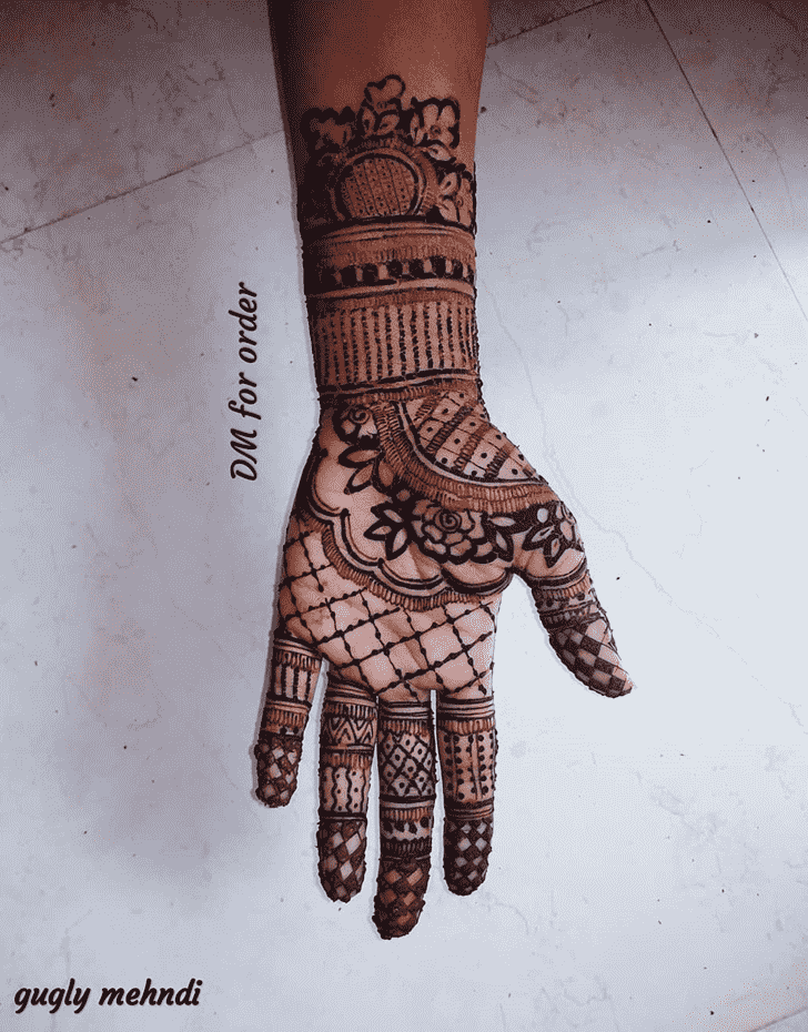 Fascinating Women Henna design