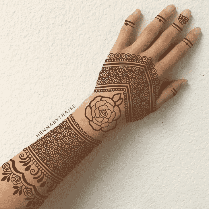 Pretty Women Henna design