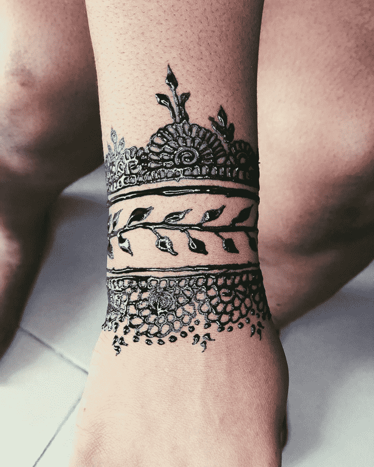 Delightful Wrist Henna design