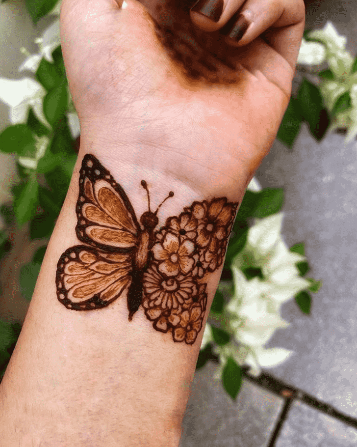 Graceful Wrist Henna design