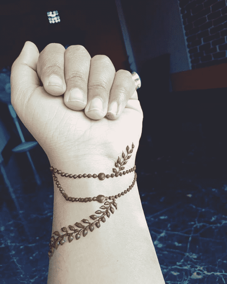 Slightly Wrist Henna design